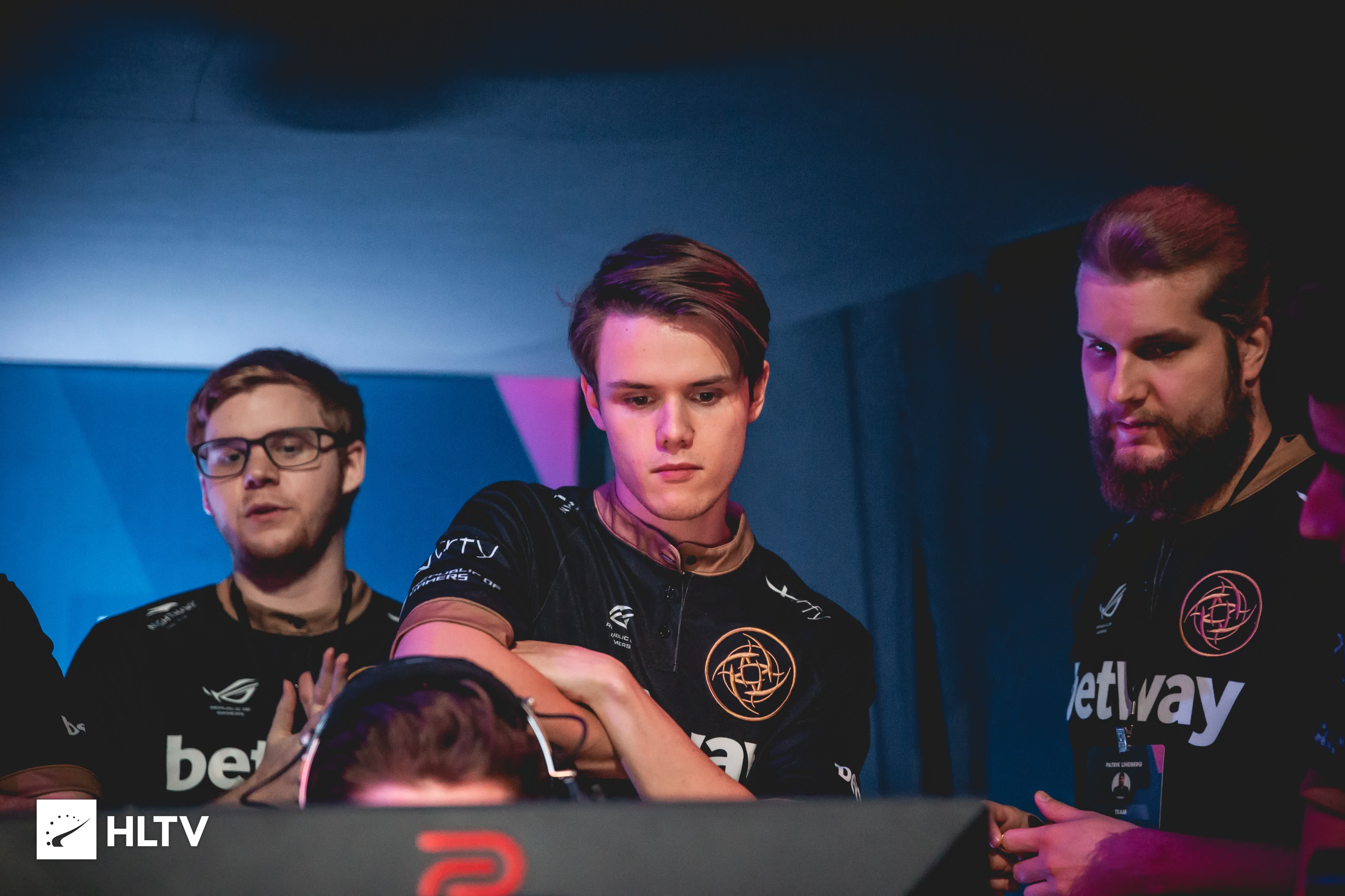 彩虹六号 彩虹六号